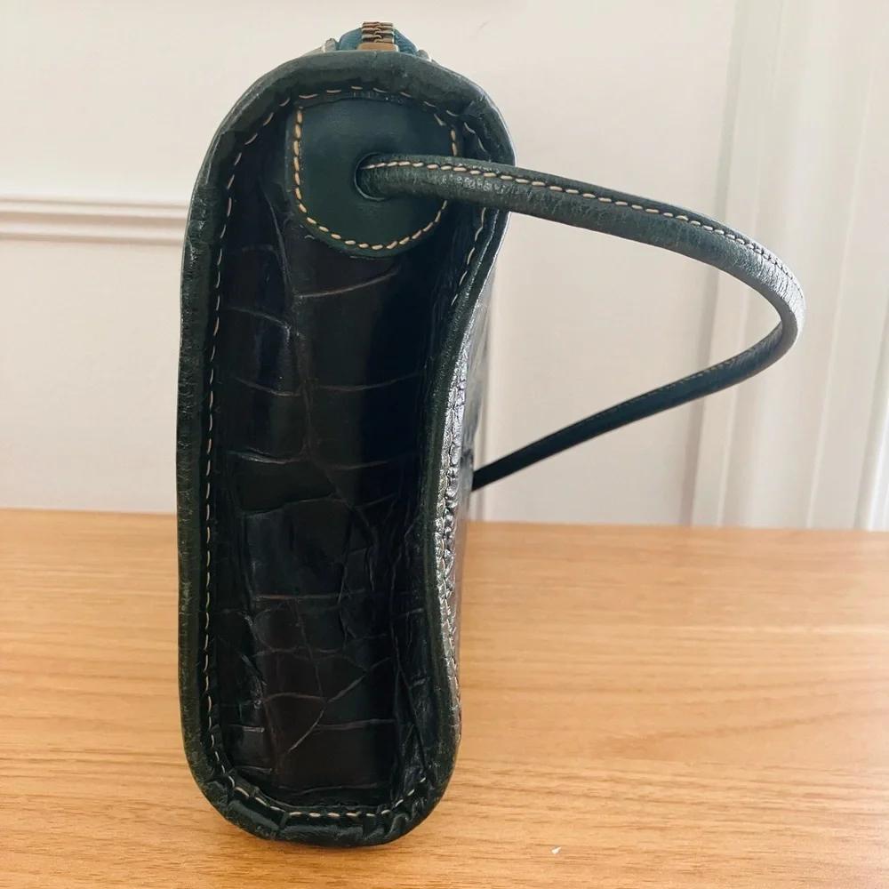 Brahmin Green Croc-Embossed Leather Crossbody Bag with Thin Shoulder Strap